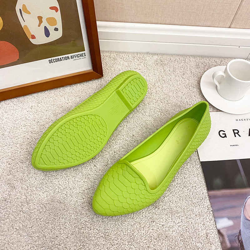 Shallow mouth low-top sandals solid color jelly shoes summer one-piece flat shoes G961