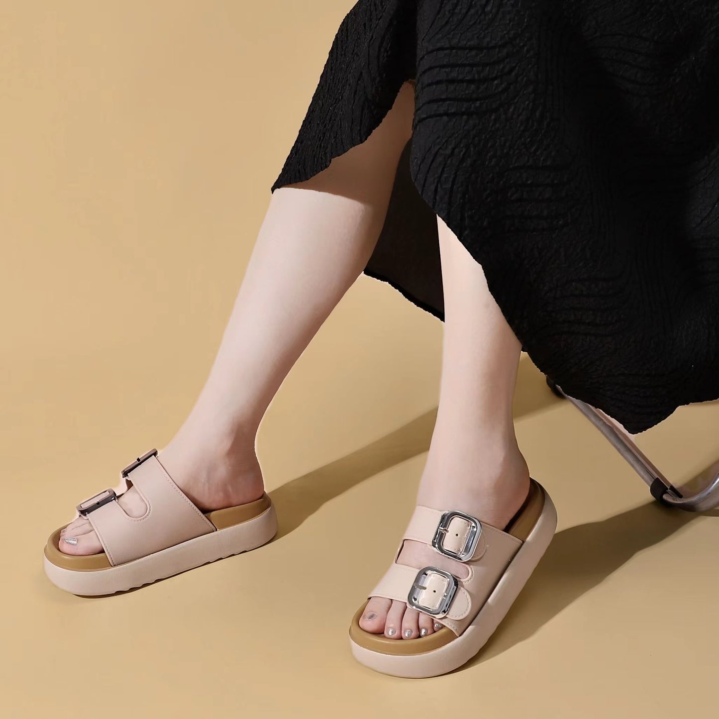 New summer outdoor beach shoes high-end fashion women's sandals LY1170
