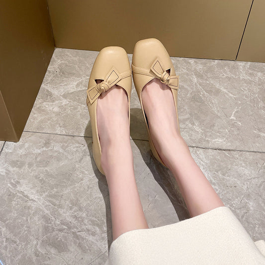 Women's thick heel shallow mouth design French high heels plus fat and wide large size women's shoes G945