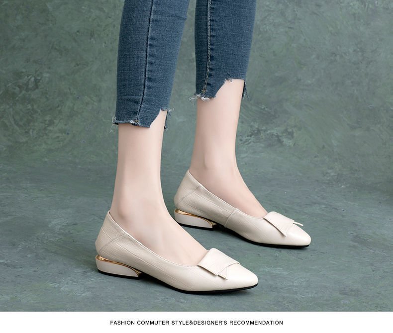 New spring and autumn thick heel leather soft sole shoes CH809