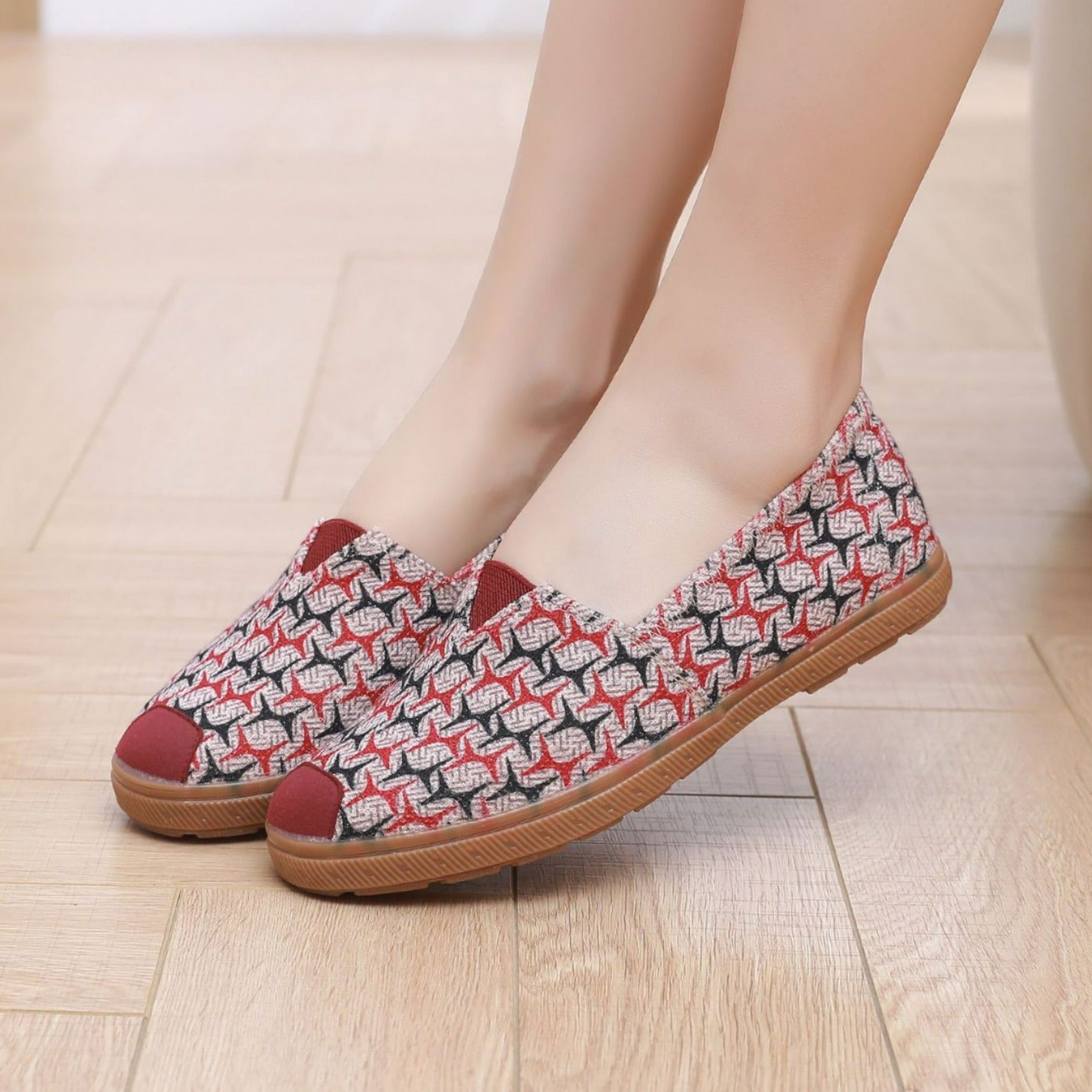 Flat shoes cloth shoes women's shoes soft sole slip-on casual shoes LD028