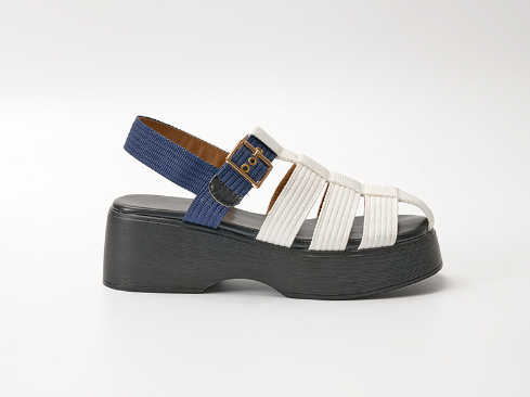 New summer and autumn retro thick-soled color matching hollow woven toe heightening sandals G876